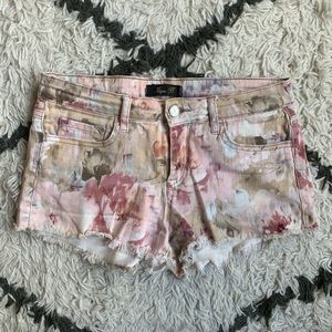 Floral Denim Shorts - Size: Medium